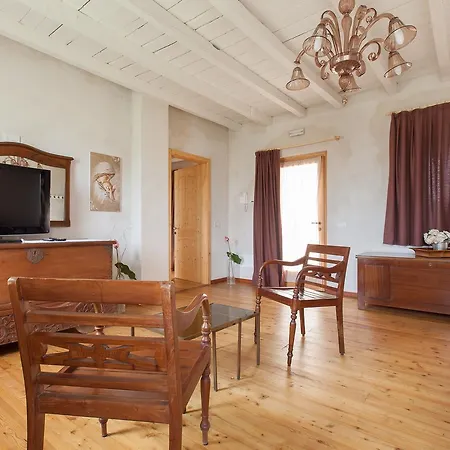 بيت للعطل Cascina Serenella - *