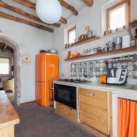 Cascina Serenella - *